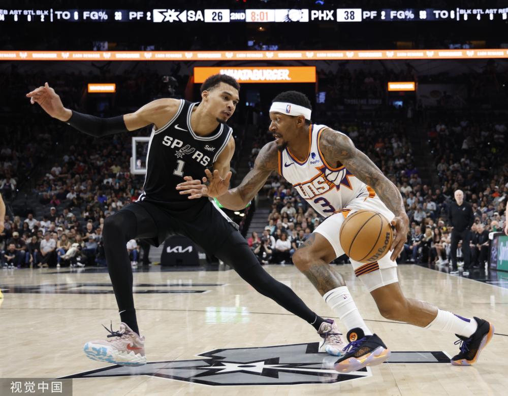 体坛名场面丨阿隆索2停打3停翻台马萨，06年法国站舒马赫最后一个杆位.