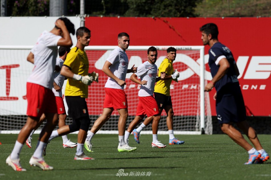 鼓励队员 鼓励队员